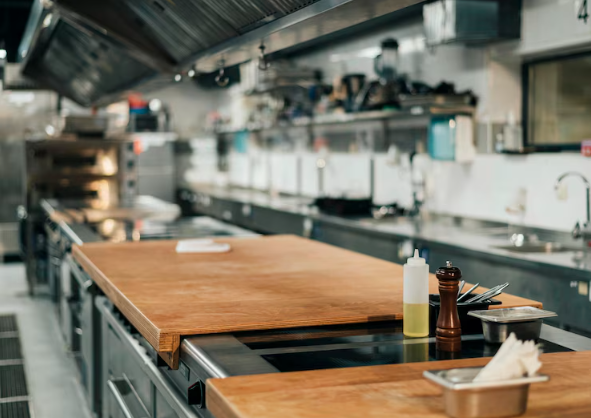 Como garantir a segurança alimentar em cozinhas industriais