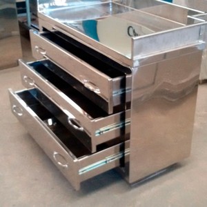 Mesa de inox com rodinha