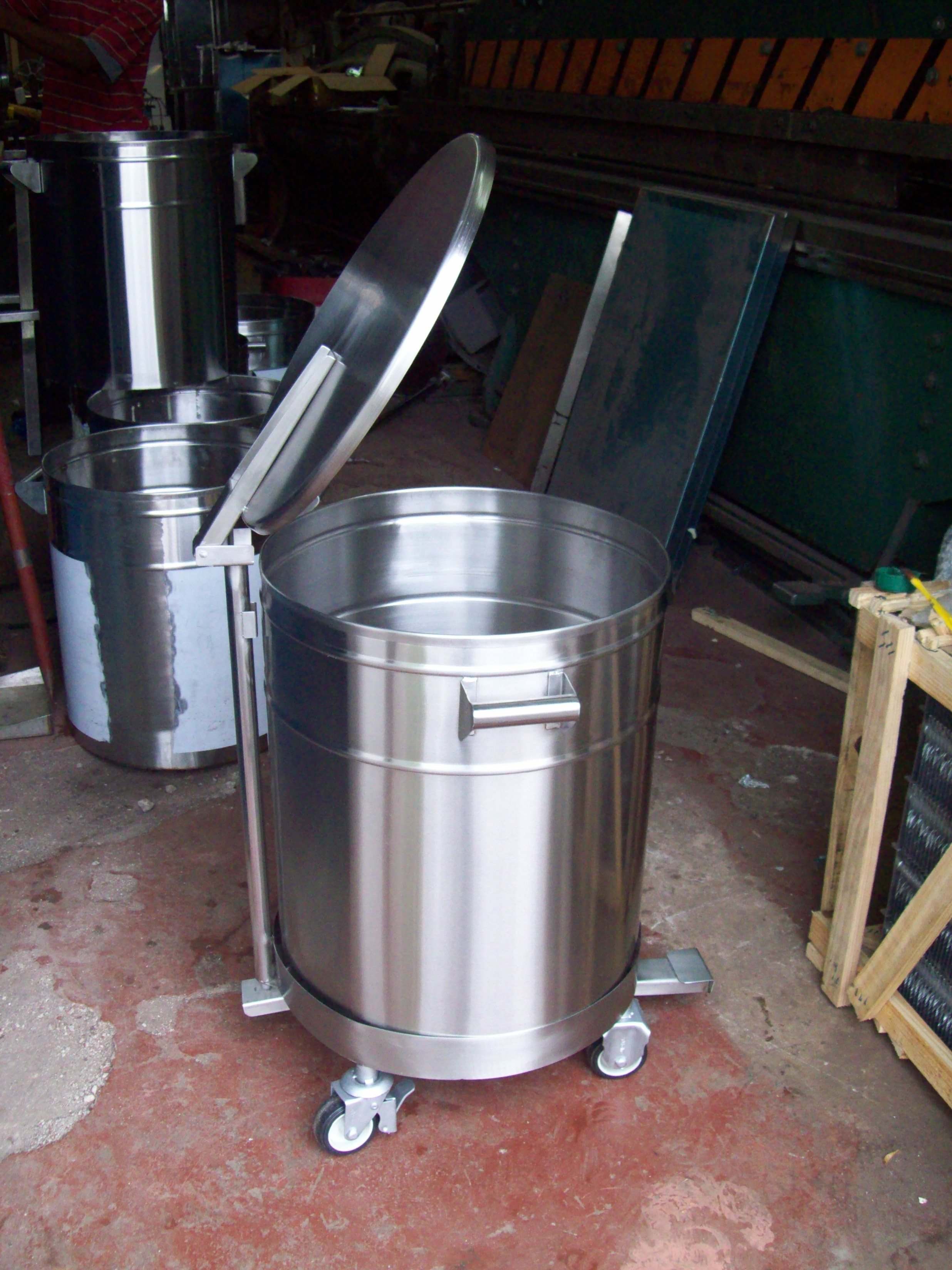 Lixeira De Inox Para Indústrias Alimentícias