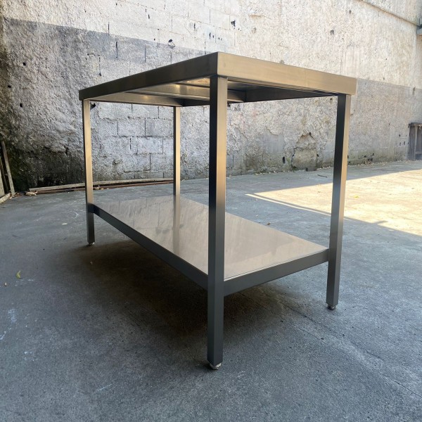 Mesa De Aço Inox Para Cozinha Industrial