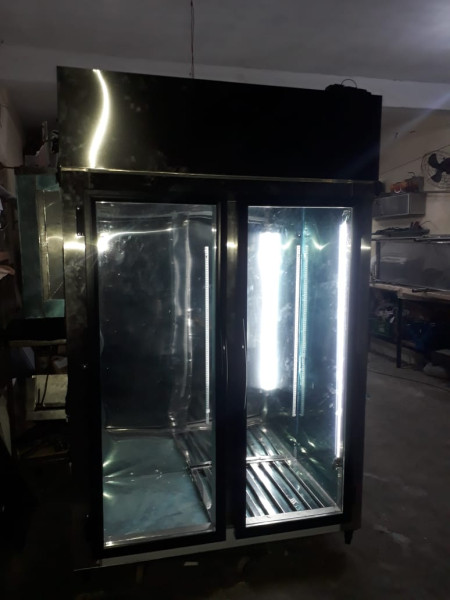 Geladeira Expositora Com Iluminação Led