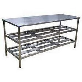 mesa inox com prateleira gradeada